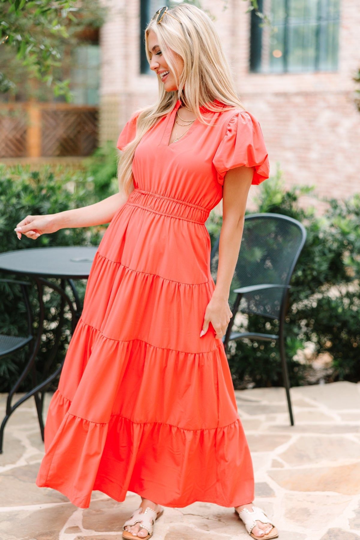 Damen Sommerliches Maxikleid mit Rüschen und V-Ausschnitt Sovae