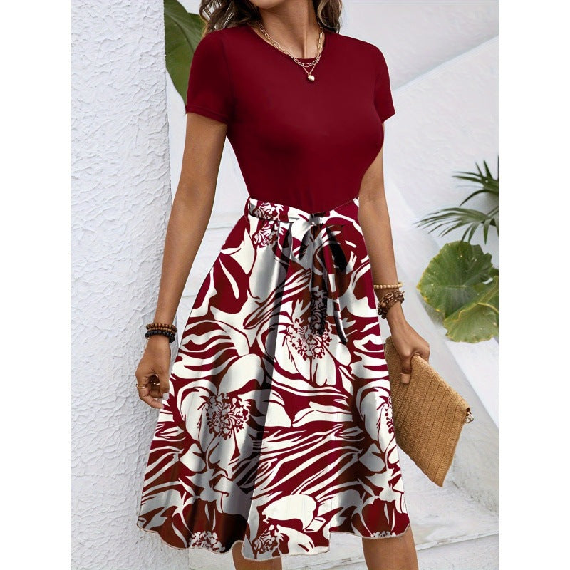 Damen Midi-Kleid mit floralem Design und tailliertem Schnitt Sovae