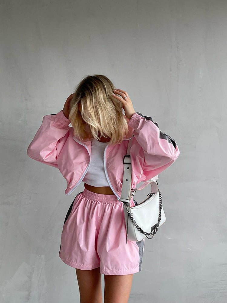 Damen Sportliches Windbreaker-Set mit elastischen Shorts Sovae