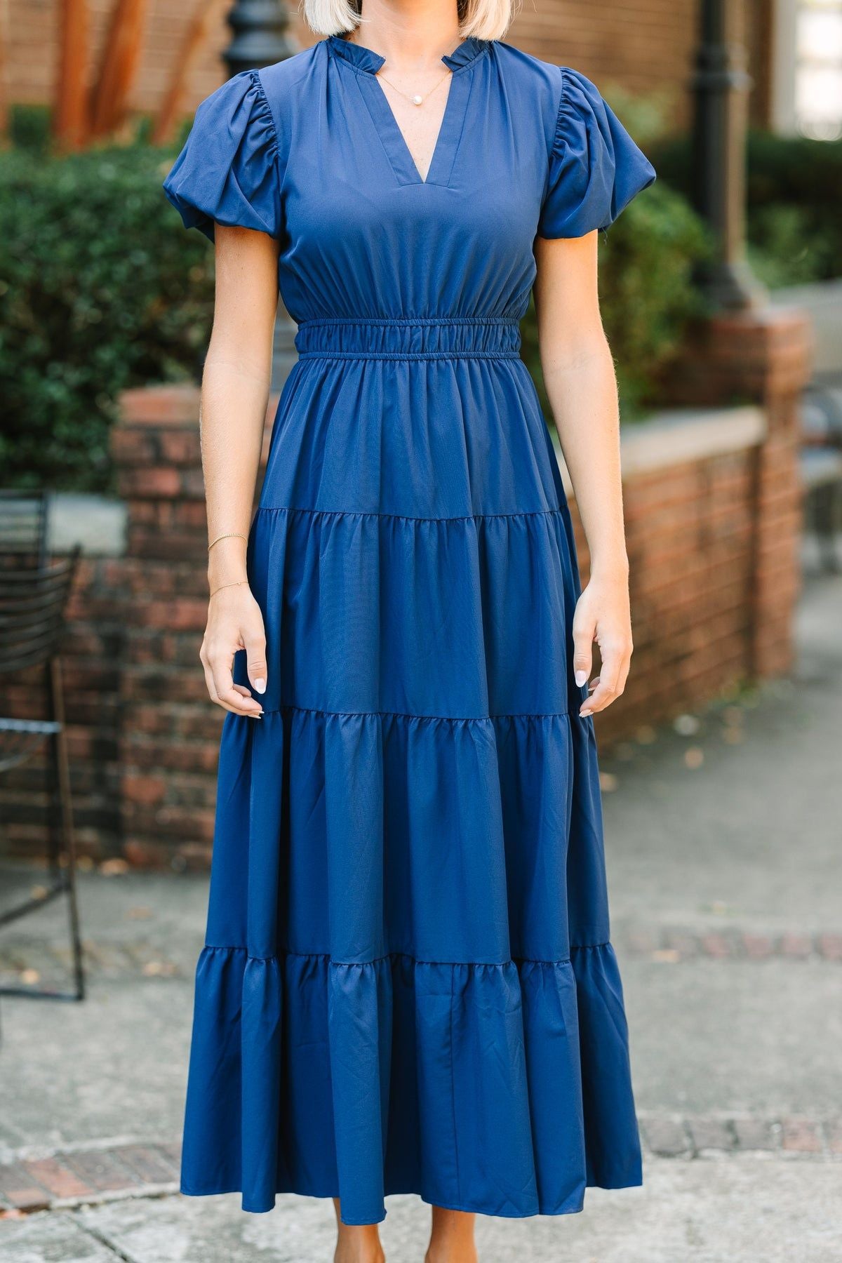 Damen Sommerliches Maxikleid mit Rüschen und V-Ausschnitt Sovae