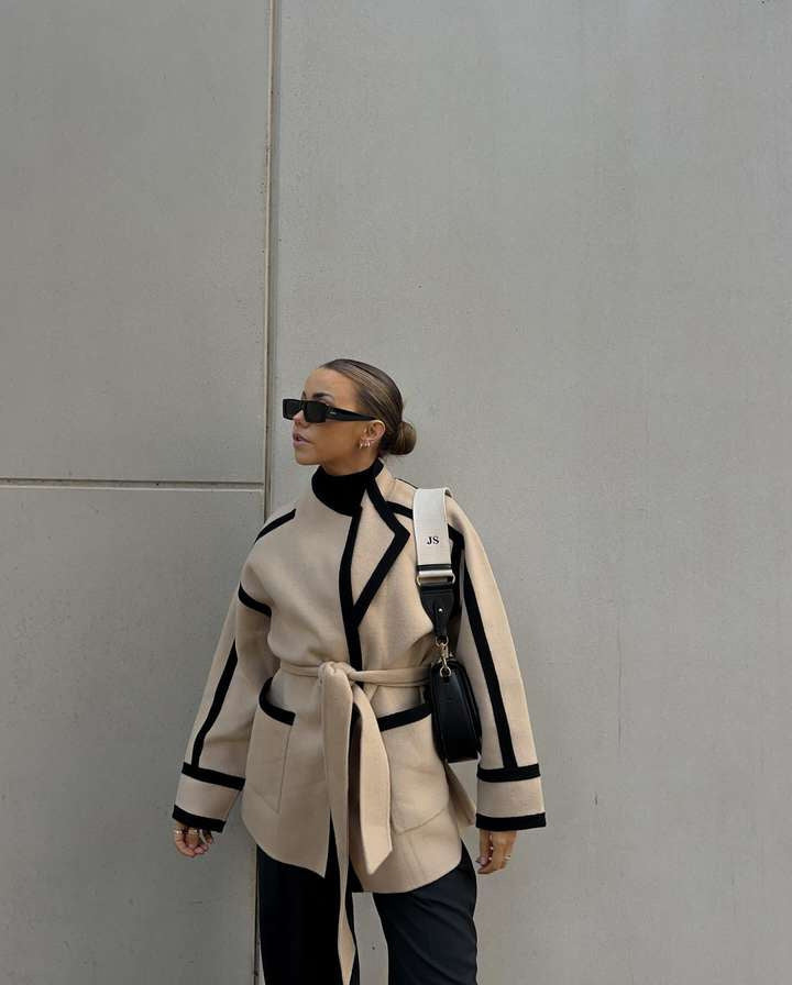 Damen elegante Blazerjacke mit Taillengürtel und Kontrastnähten Sovae
