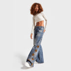 Damen Weit geschnittene Jeans mit floralen Applikationen Sovae