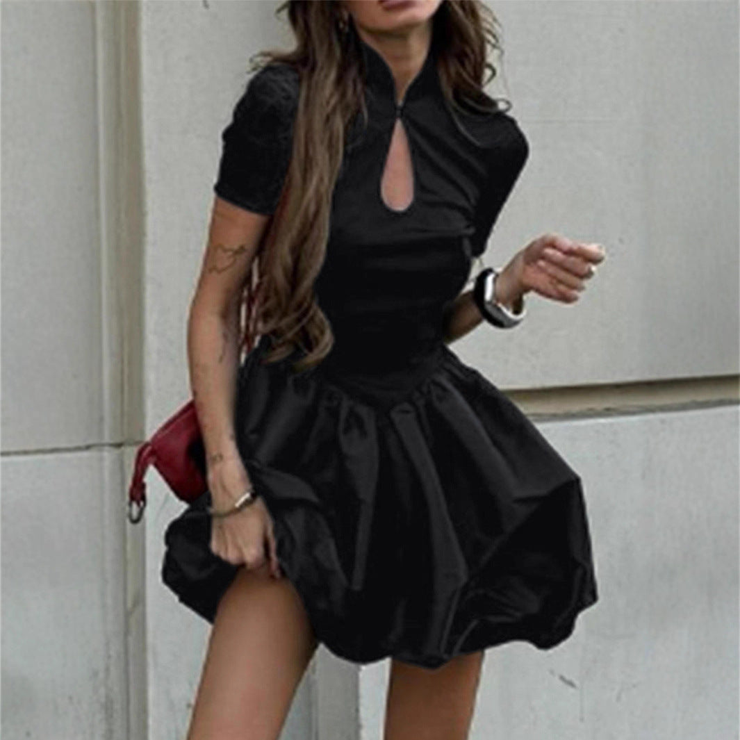 Damen Minikleid mit elegantem Stehkragen und voluminösem Rock Sovae