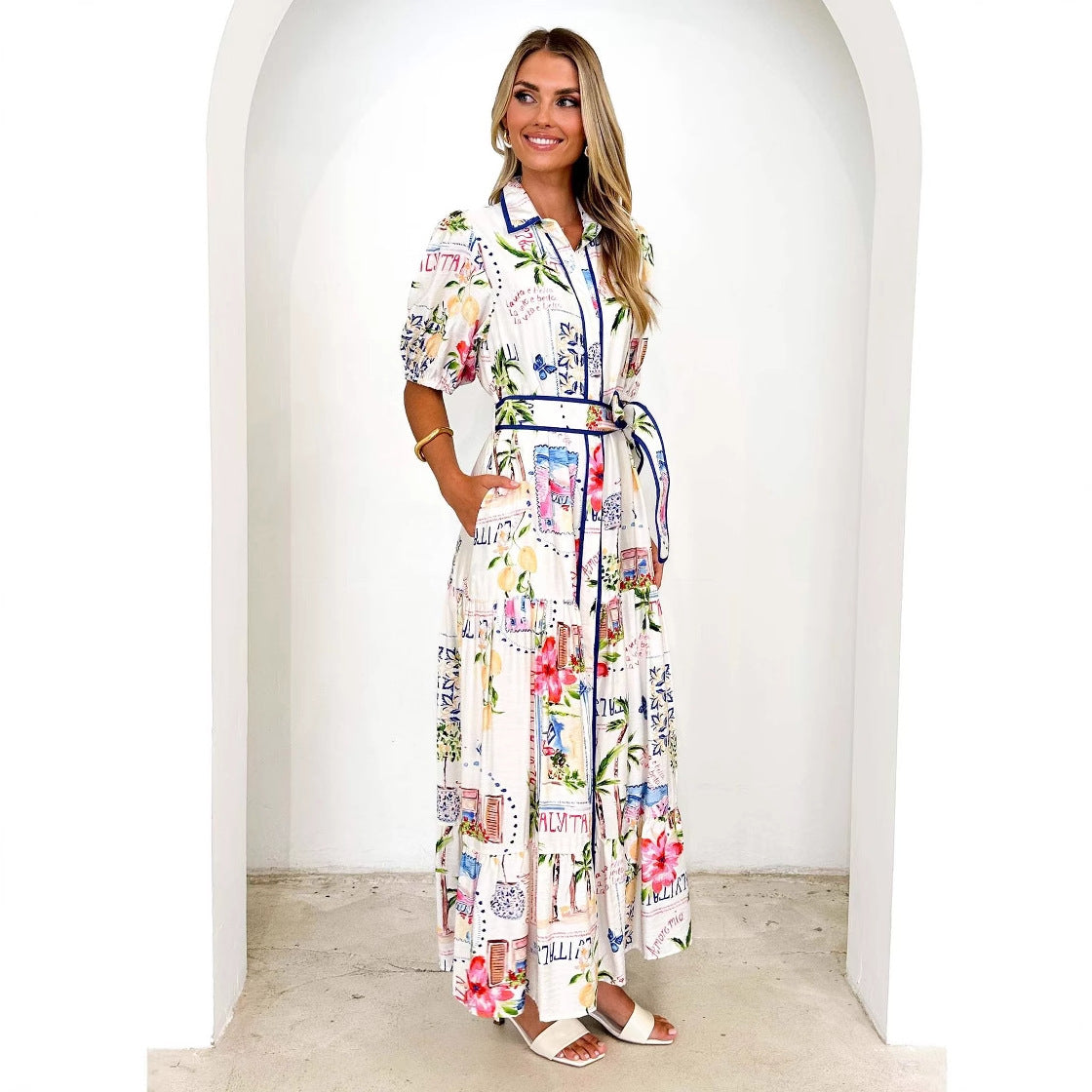 Damen Maxi-Kleid mit fröhlichem Blumen- und Postkarten-Design Sovae