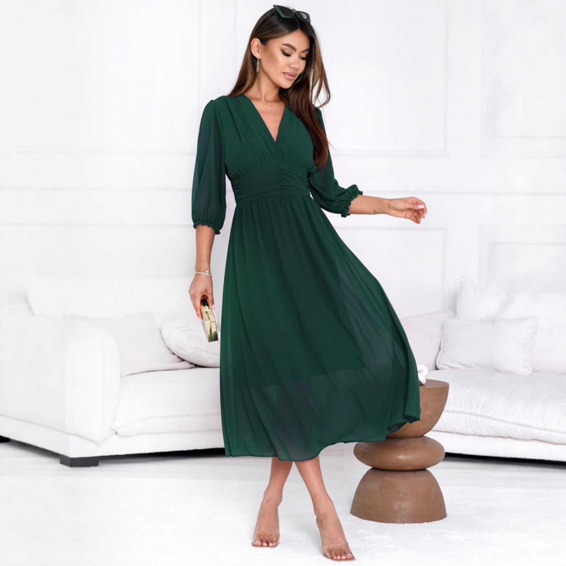 Damen Elegantes Maxikleid mit V-Ausschnitt und Puffärmeln Sovae