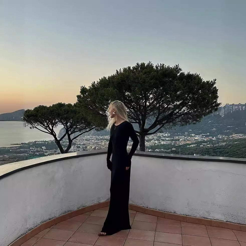 Damen Elegantes Langarm-Minikleid mit figurbetonter Silhouette und asymmetrischem Saum Sovae