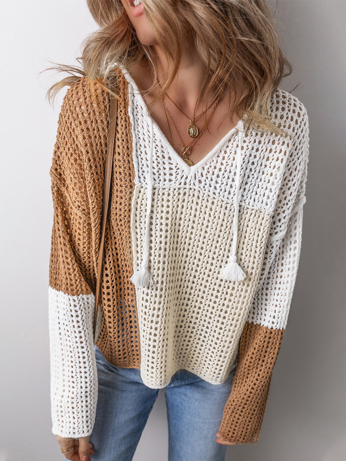 Damen luftiger Strickpullover mit modernem Netzstruktur-Design und dekorativen Kordeln Sovae