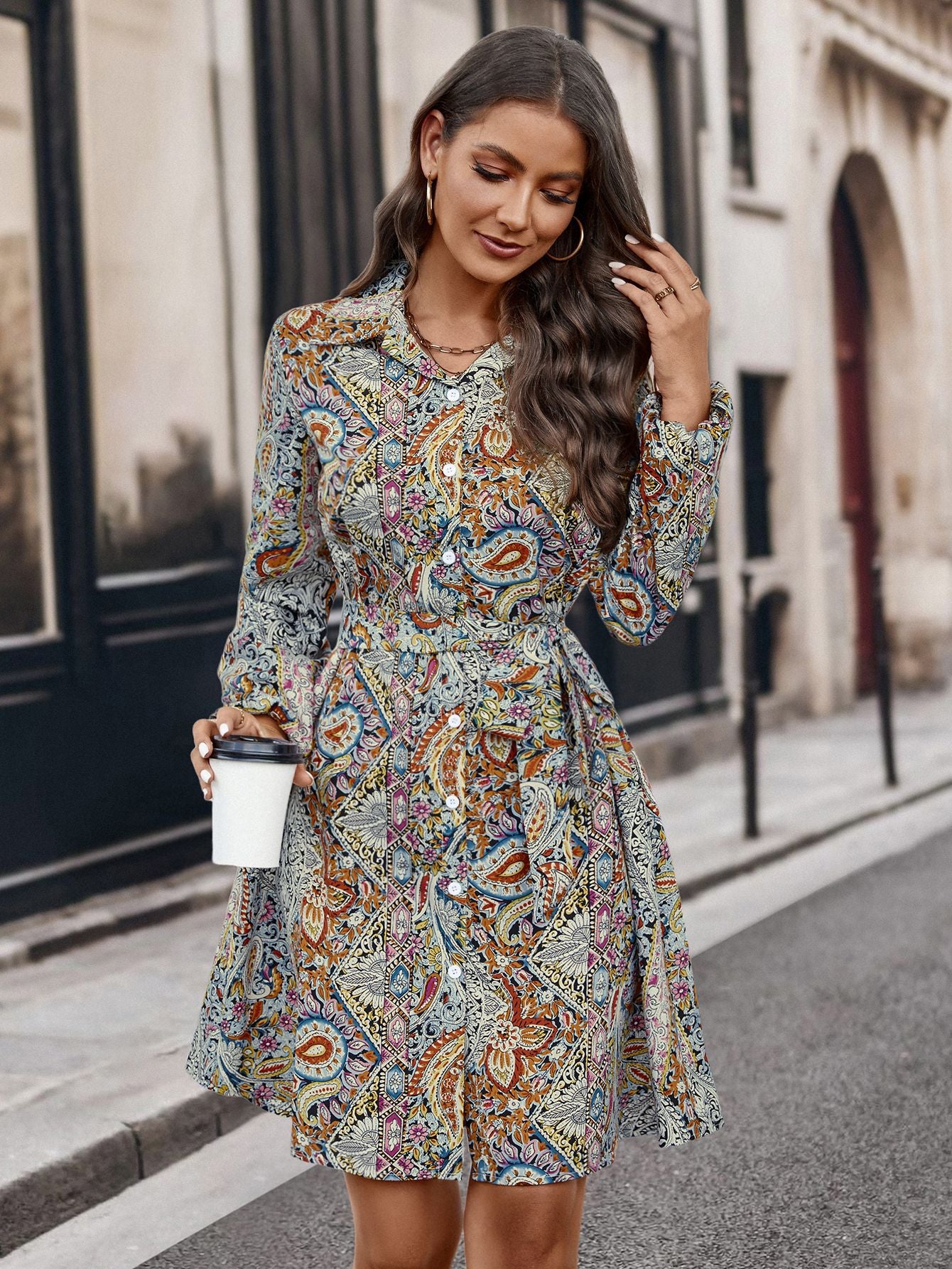 Damen Hemdblusenkleid mit buntem Paisleymuster und Gürtel Sovae