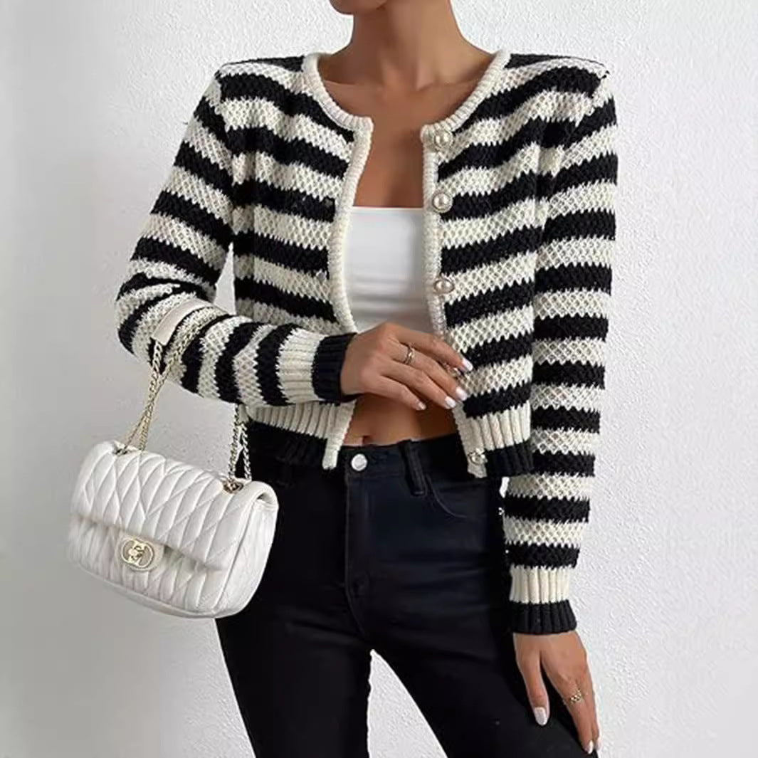 Damen gestreifte Strickjacke mit dekorativen Knöpfen Sovae