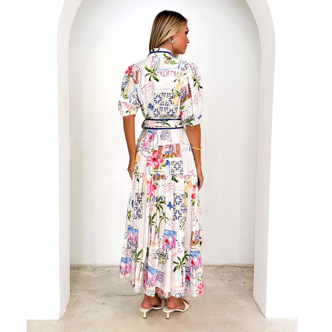 Damen Maxi-Kleid mit fröhlichem Blumen- und Postkarten-Design Sovae