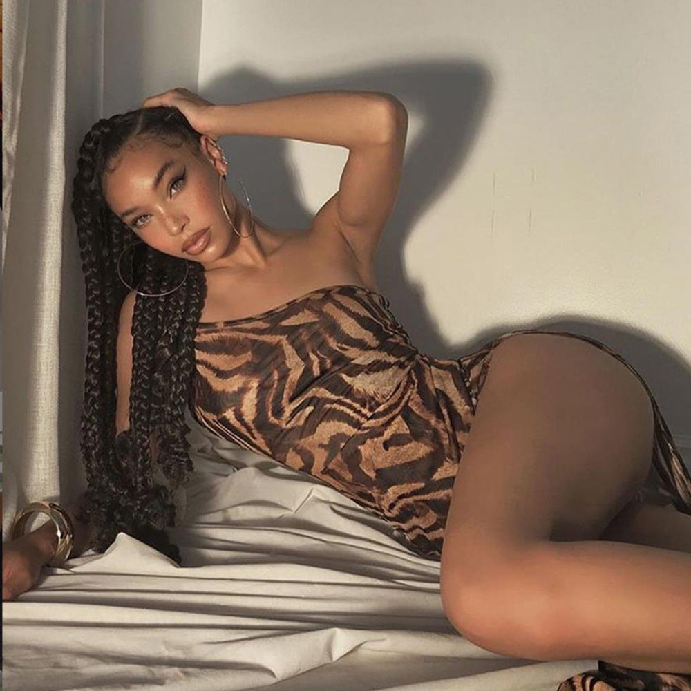 Damen Elegantes Minikleid mit hohem Schlitz und einzigartigem Tiermotiv Sovae