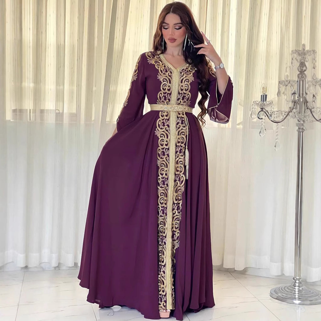 Damen Elegantes, besticktes Maxikleid mit weit schwingenden Ärmeln Sovae