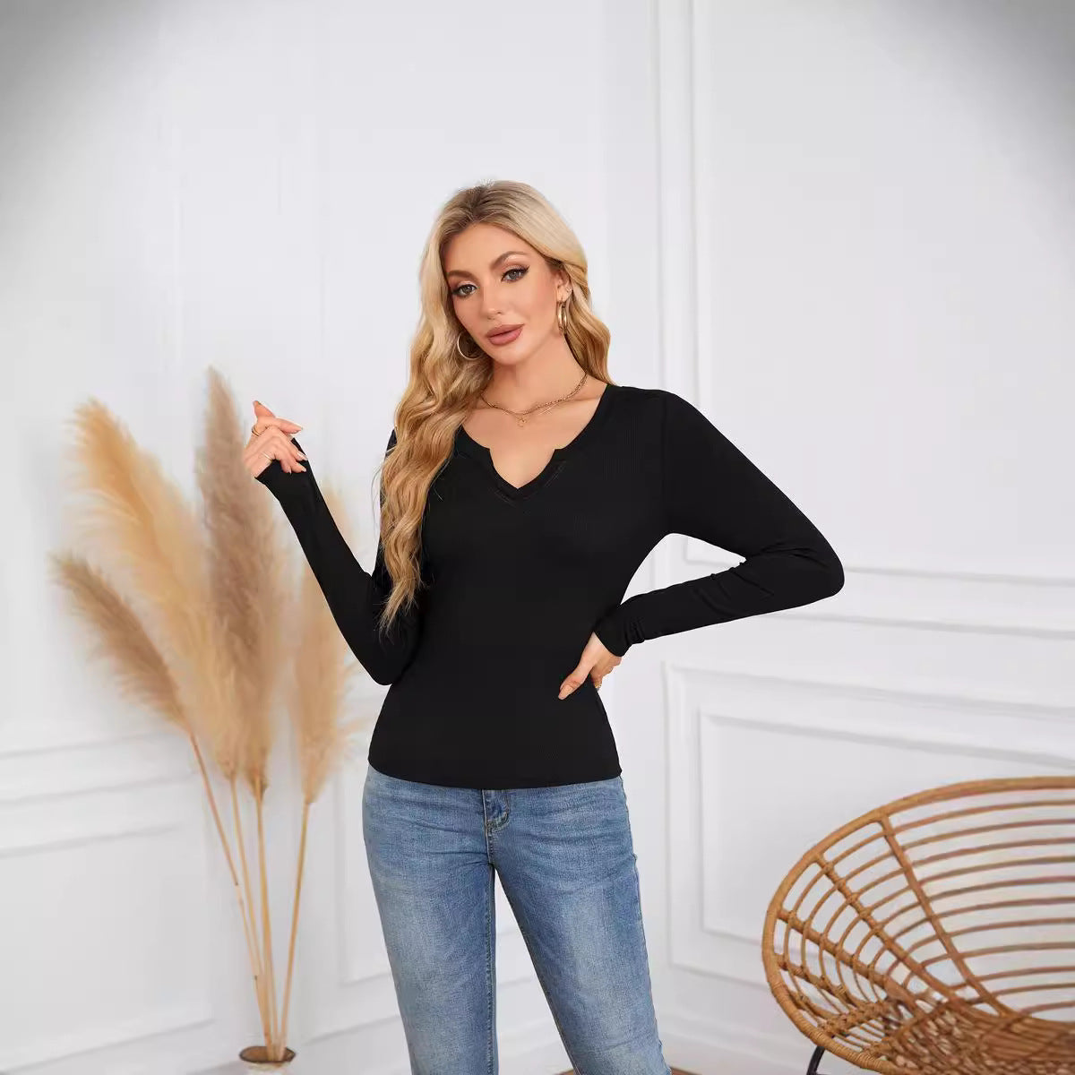 Damen Langarmshirt mit V-Ausschnitt von Sovae