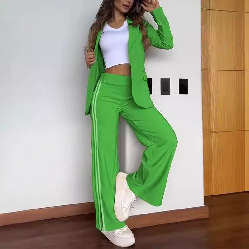 Damen Blazer-Hosenanzug mit sportlichen Streifen Sovae