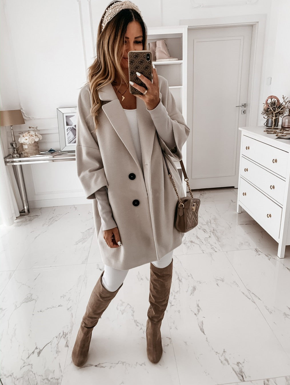 Damen elegante Überwurfjacke im lässigen Schnitt mit praktischen Knopfdetails Sovae