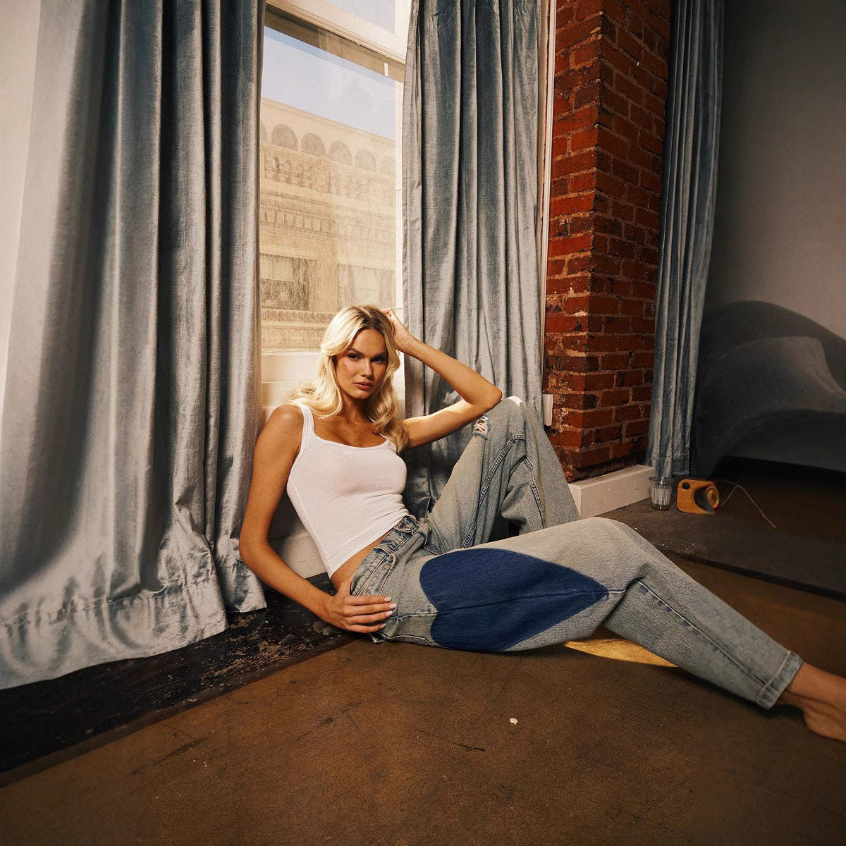 Damen Weit geschnittene Jeans mit einzigartigem Farbkontrast Sovae