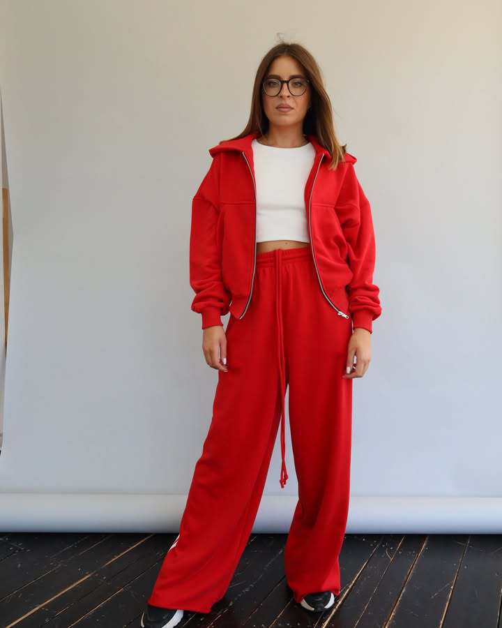 Damen Sportliches Loungewear-Set mit cropped Jacke und bequemen Jogginghosen Sovae