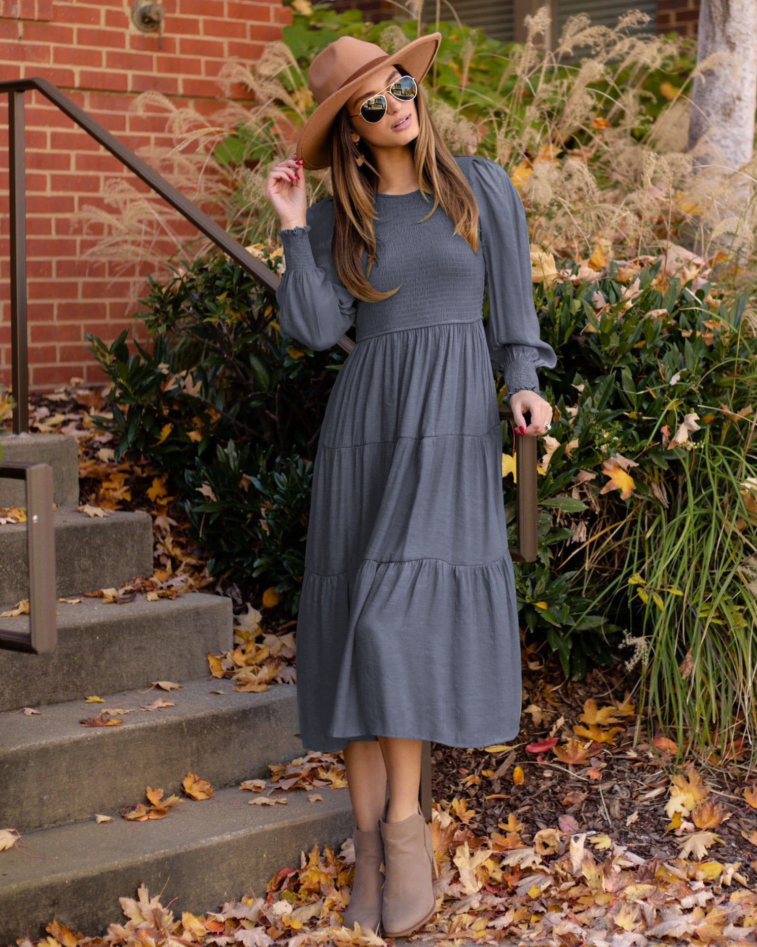 Damen Midi-Kleid mit Ballonärmeln und Rüschendetail Sovae