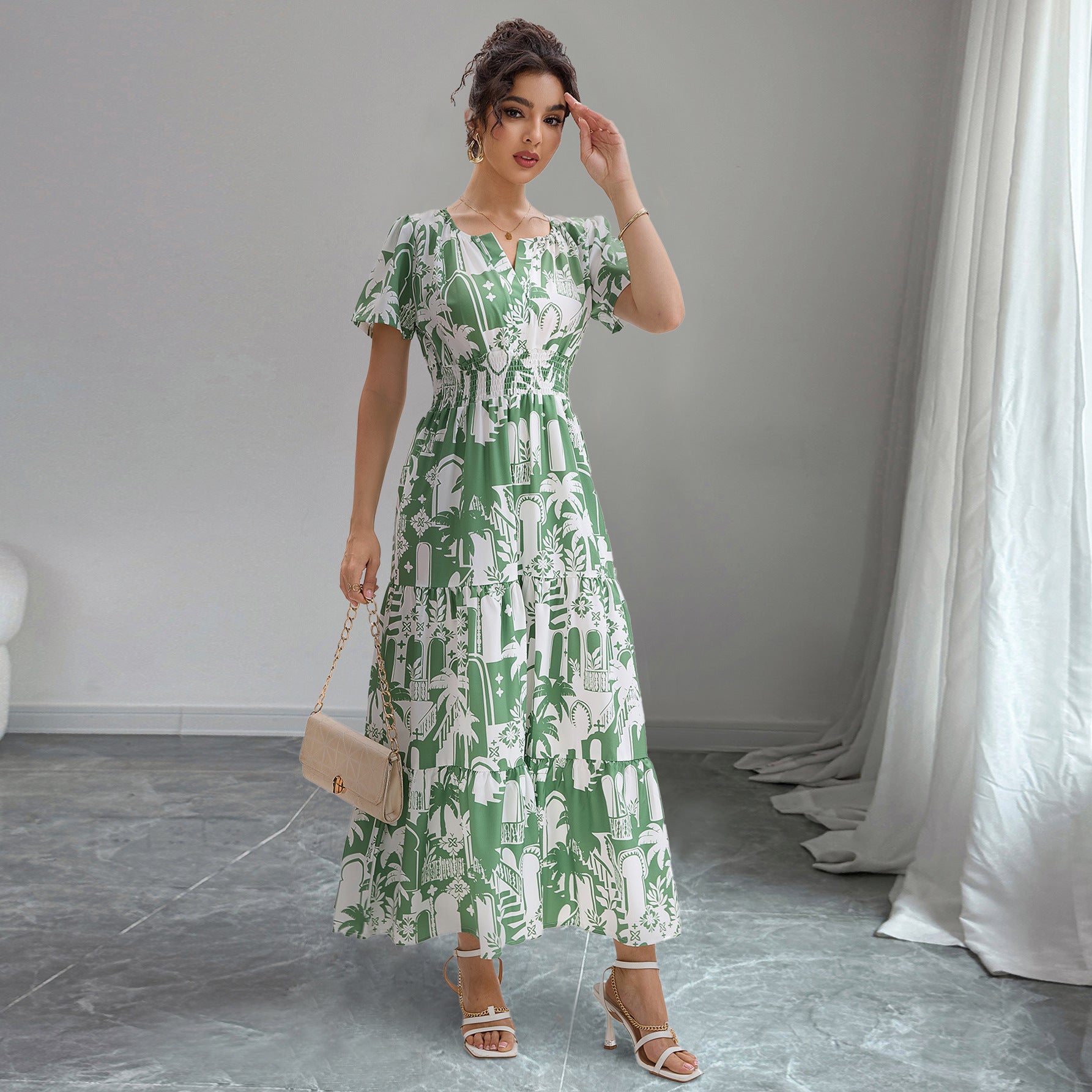 Damen Maxikleid mit tierischem und botanischem Print Sovae