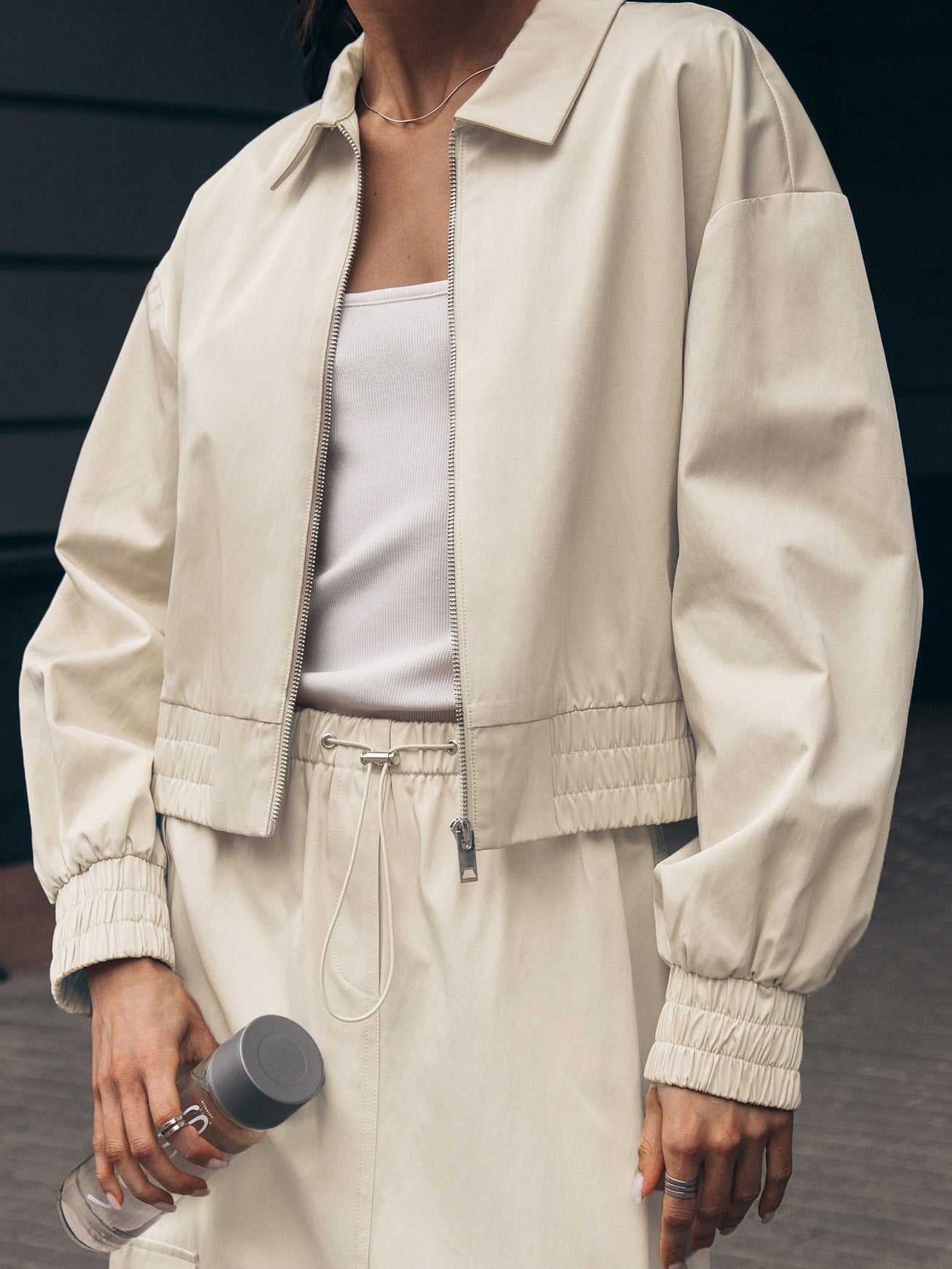 Damen Modischer cropped Windbreaker mit elastischen Bündchen Sovae