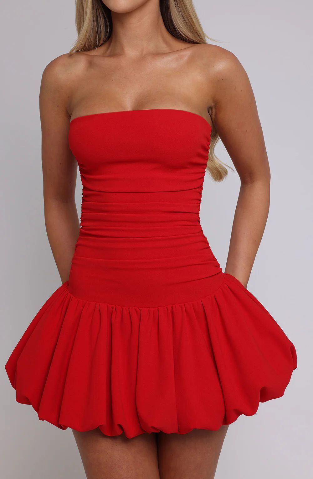 Damen Minikleid mit Rüschen und trägerlosem Design Sovae