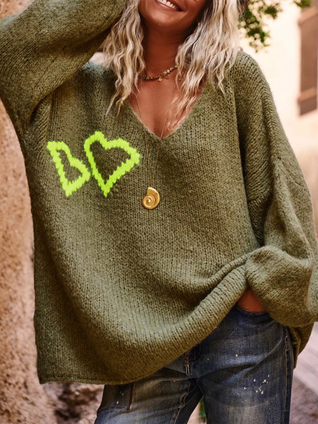 Damen lässiger Oversized-Pullover mit Herzapplikationen Sovae