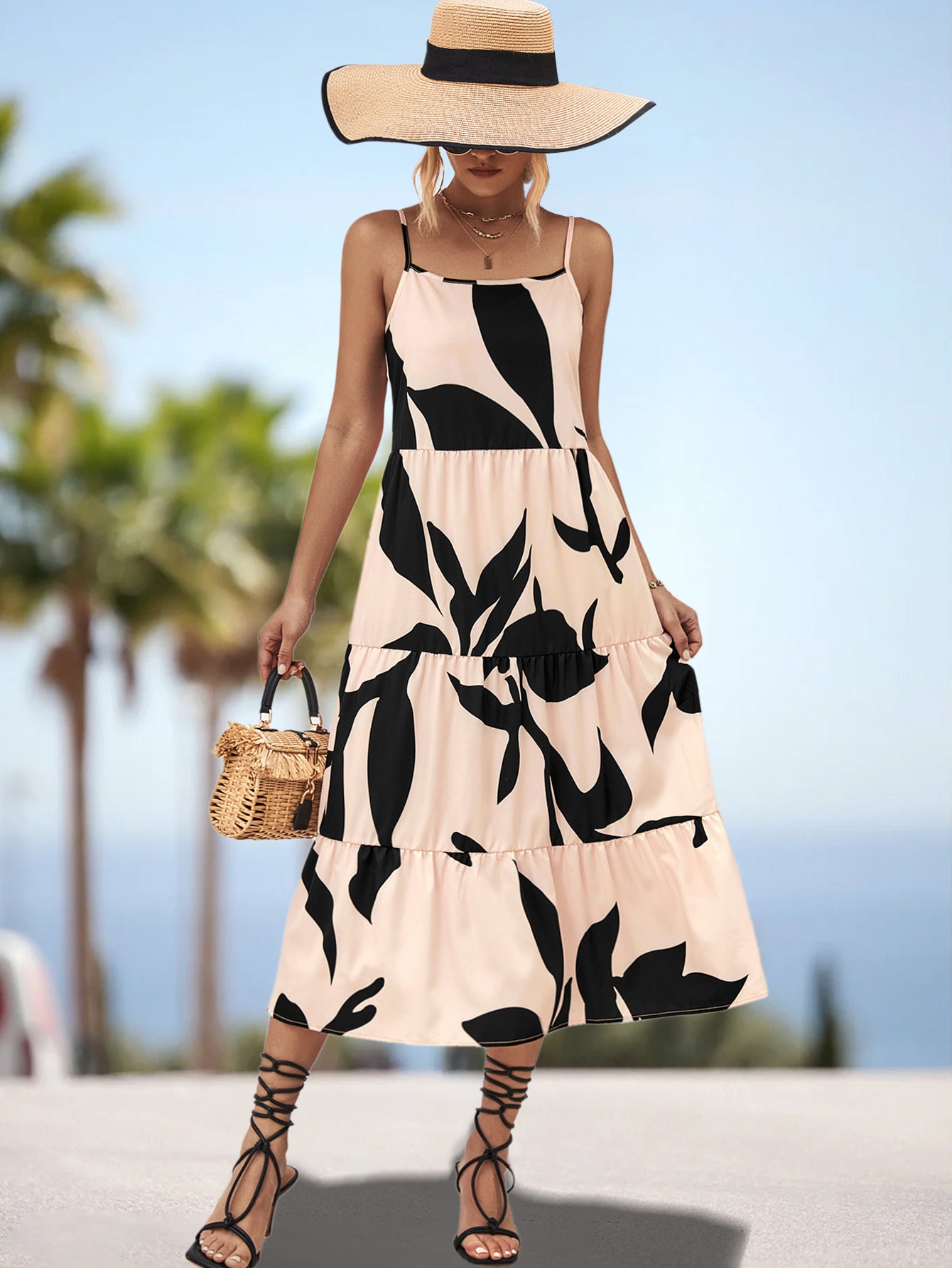 Damen Maxikleid mit elegantem Rüschen-Design und botanischem Print Sovae