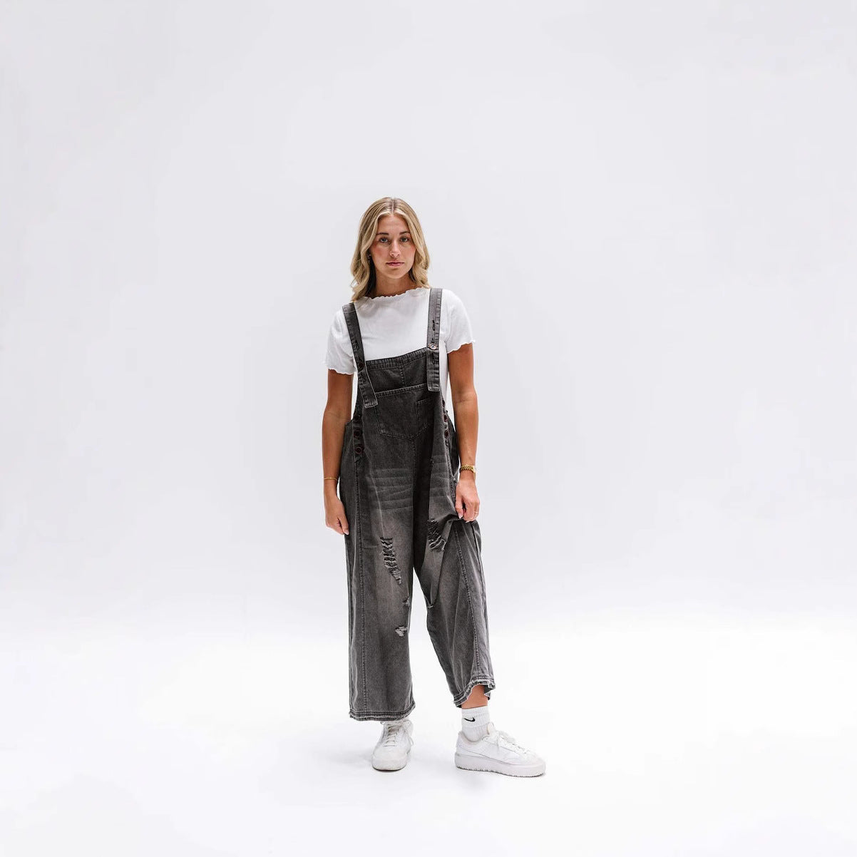 Damen Latzhose mit modischen Destroyed-Details Sovae