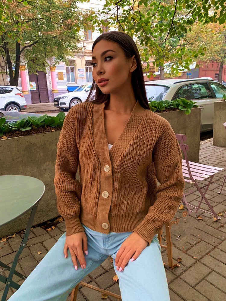Damen Großer Strickcardigan mit Knopfdetail und V-Ausschnitt Sovae