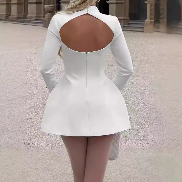 Damen Elegantes Mini-Kleid mit hochgeschlossenem Hals und ausgestelltem Saum Sovae