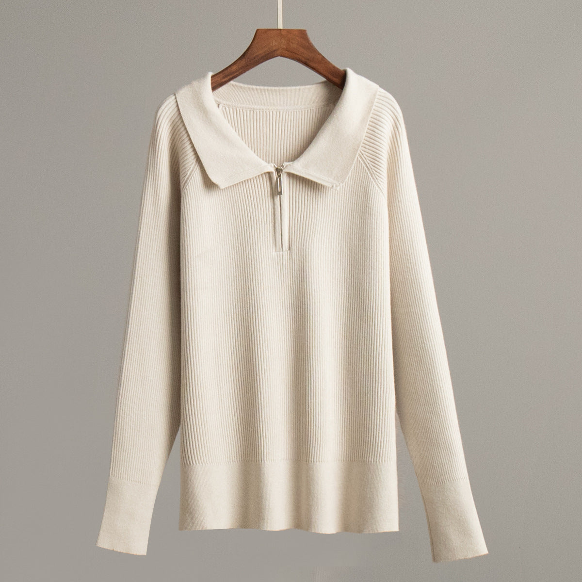 Damen Gemütlicher Feinstrickpullover mit Kängurutasche und Kragen Sovae