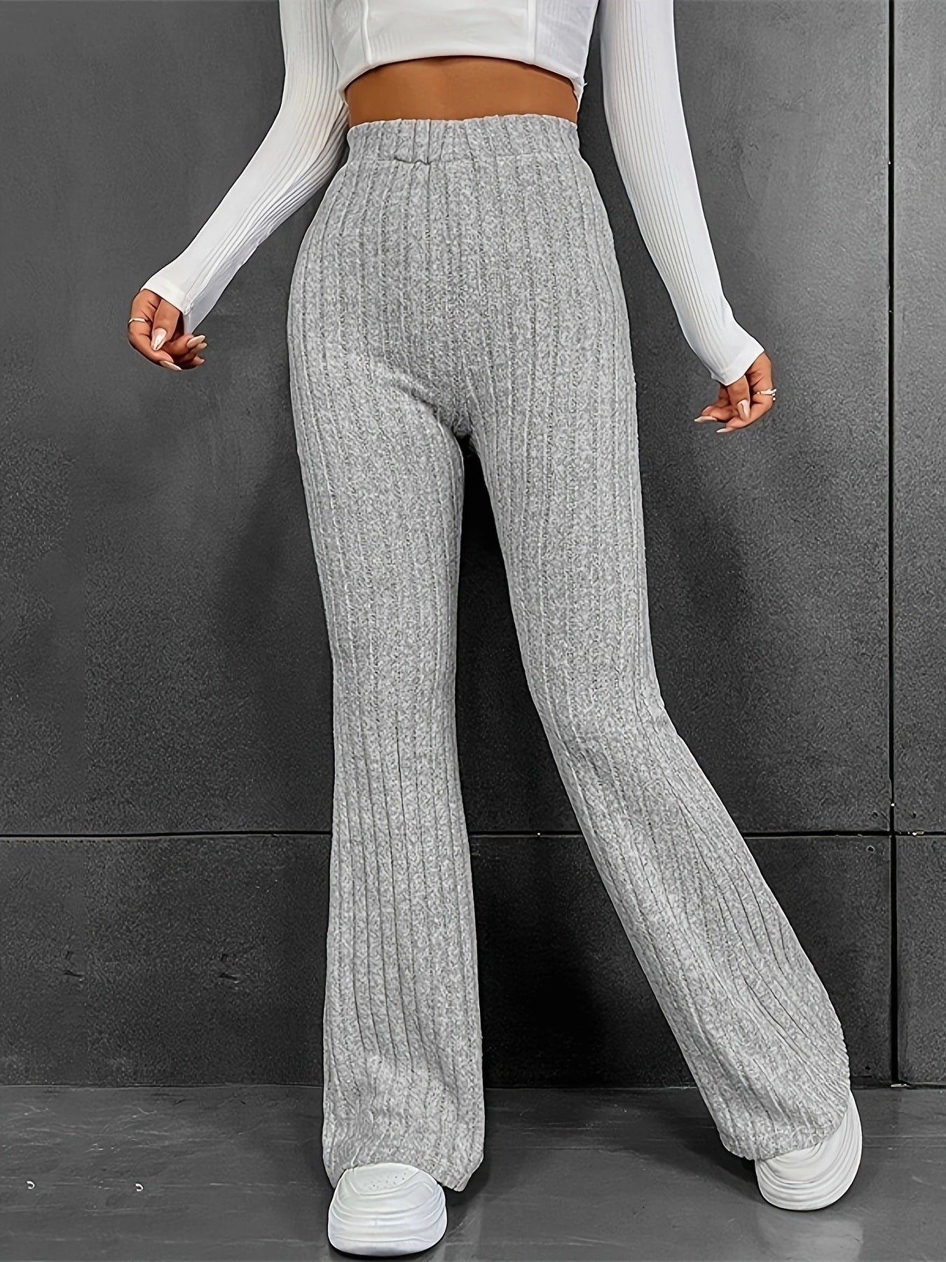 Damen Bequeme Flared-Strickhose mit hohem Bund und Rippstruktur Sovae
