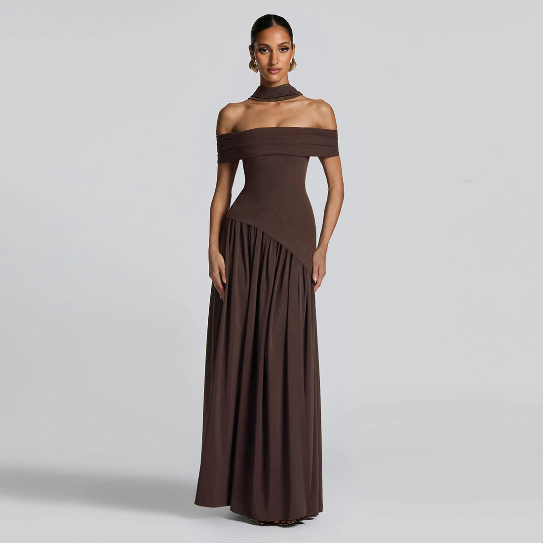 Damen Abendkleid mit schickem Schulterfreies Design und hohem Schlitz Sovae