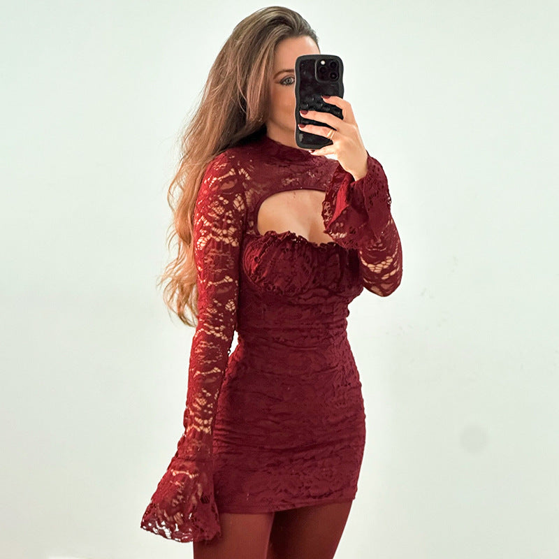 Damen Spitzen Minikleid mit Cut-Out-Details und langen Ärmeln Sovae