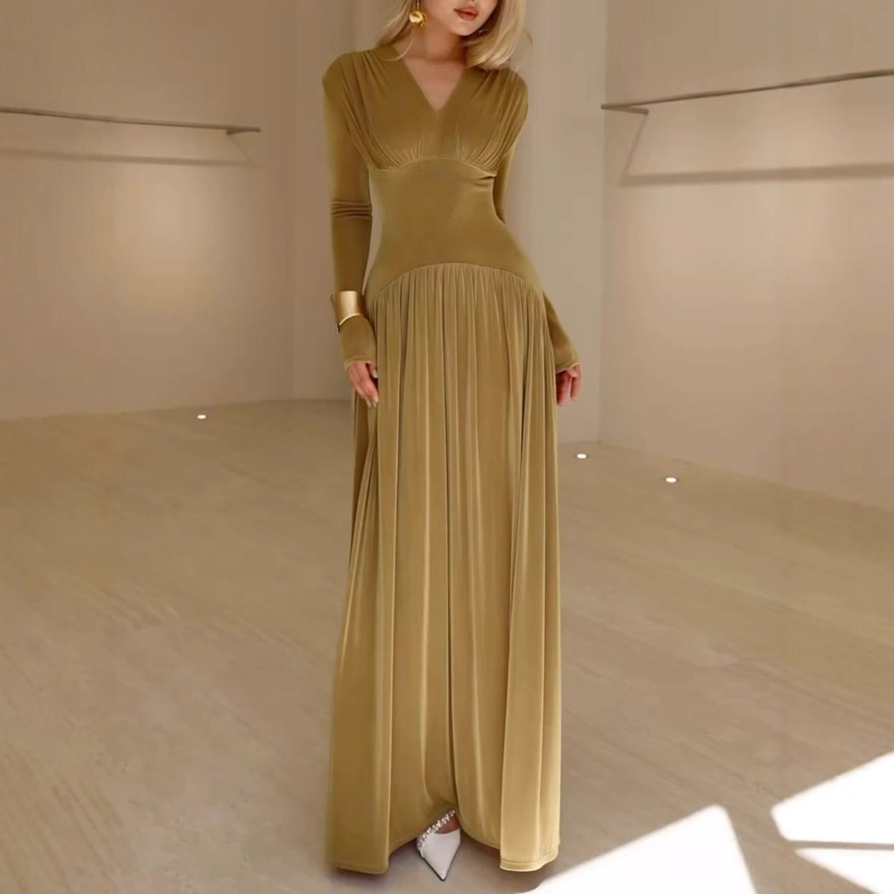 Damen Elegantes Maxikleid mit Falten und V-Ausschnitt Sovae