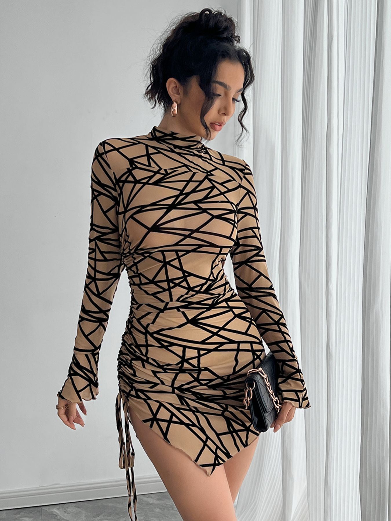 Damen Figurbetontes Minikleid mit grafischem Muster und Raffungen Sovae