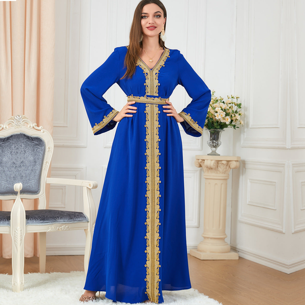 Damen Elegantes Maxikleid mit kunstvoller Goldstickerei Sovae