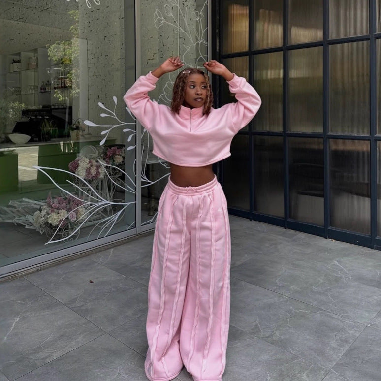 Damen cropped Sweatshirt mit Reißverschluss und bequeme Jogginghose Sovae