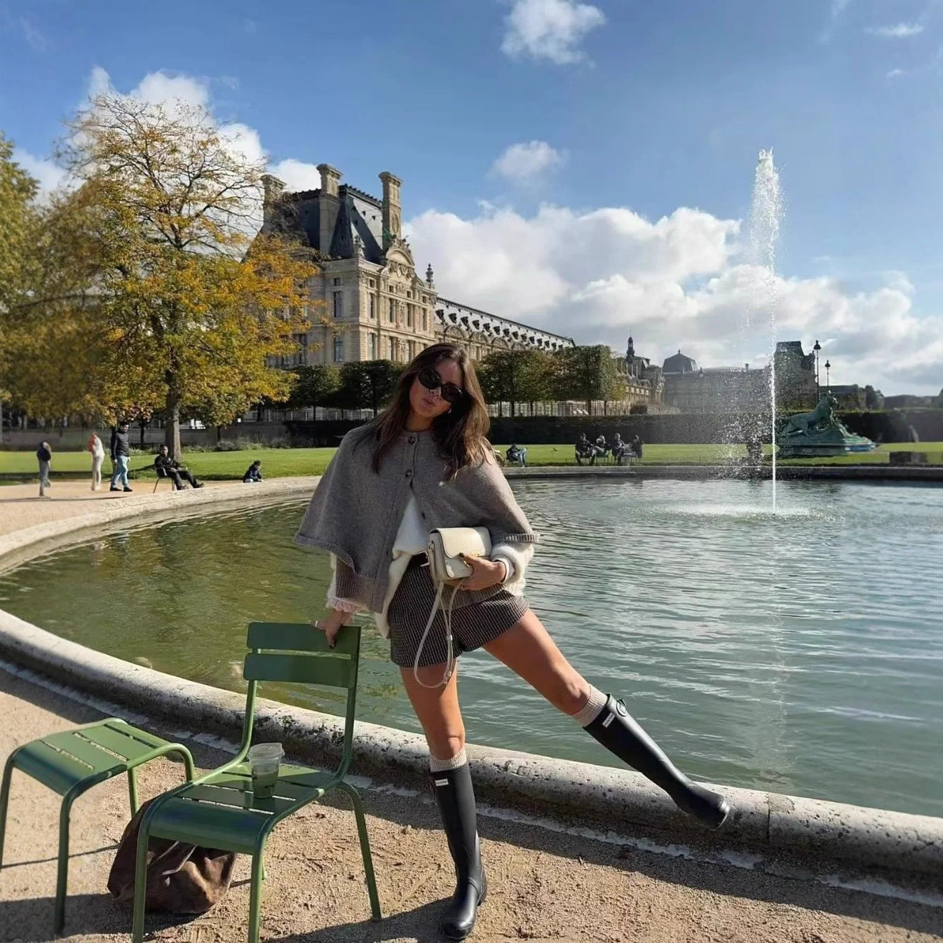 Damen Strickponcho mit Knopfdetail Sovae