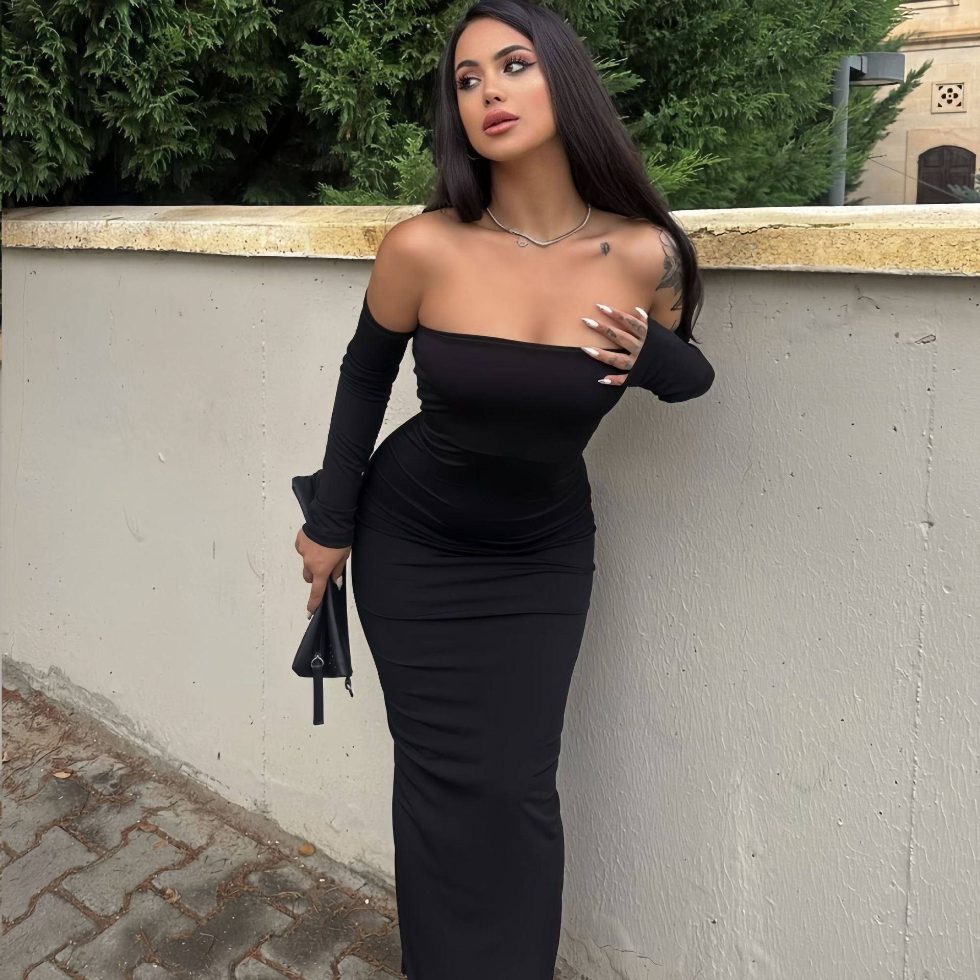 Damen Off-Shoulder Maxikleid mit figurformendem Schnitt Sovae