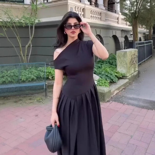 Damen Elegantes Maxikleid mit asymmetrischem One-Shoulder-Ausschnitt und fliessendem Rock Sovae