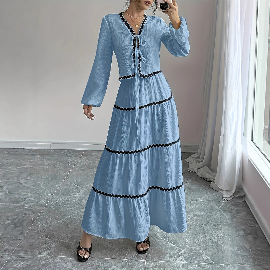 Damen Midi-Kleid mit gerafften Details und dezenten Kontrastborten Sovae