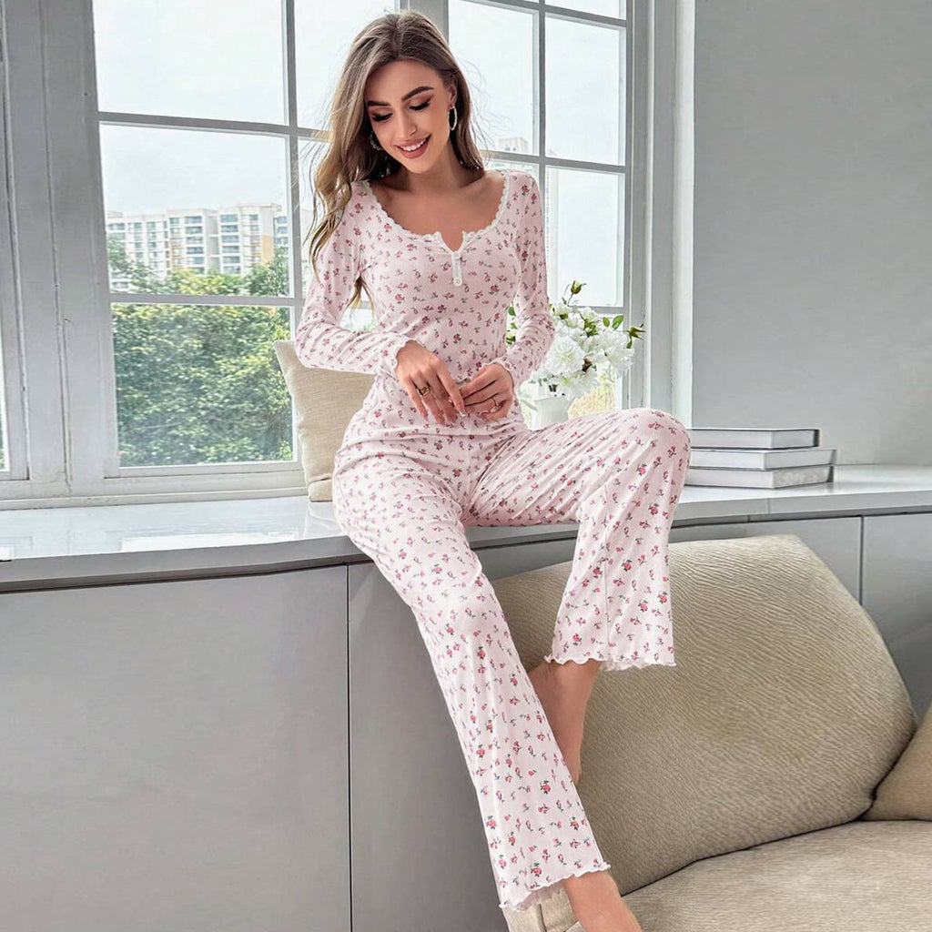 Damen Schlafanzug mit floralem Muster und feinen Rippdetails Sovae