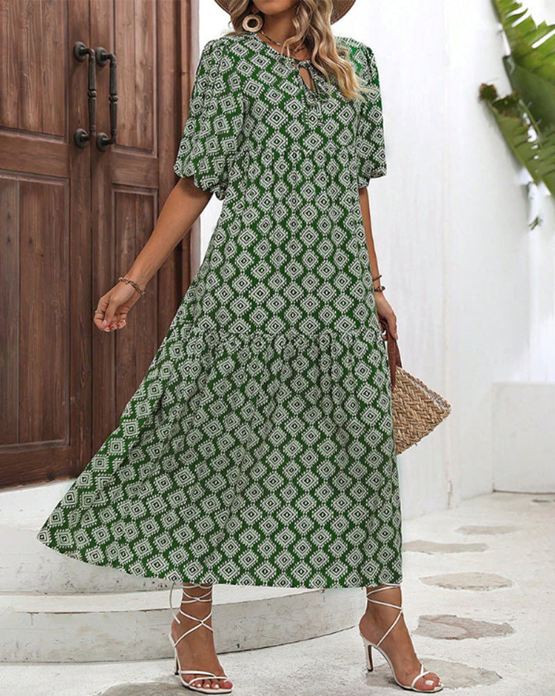 Damen Maxikleid mit modernem grafischen Design und voluminösen Ärmeln Sovae