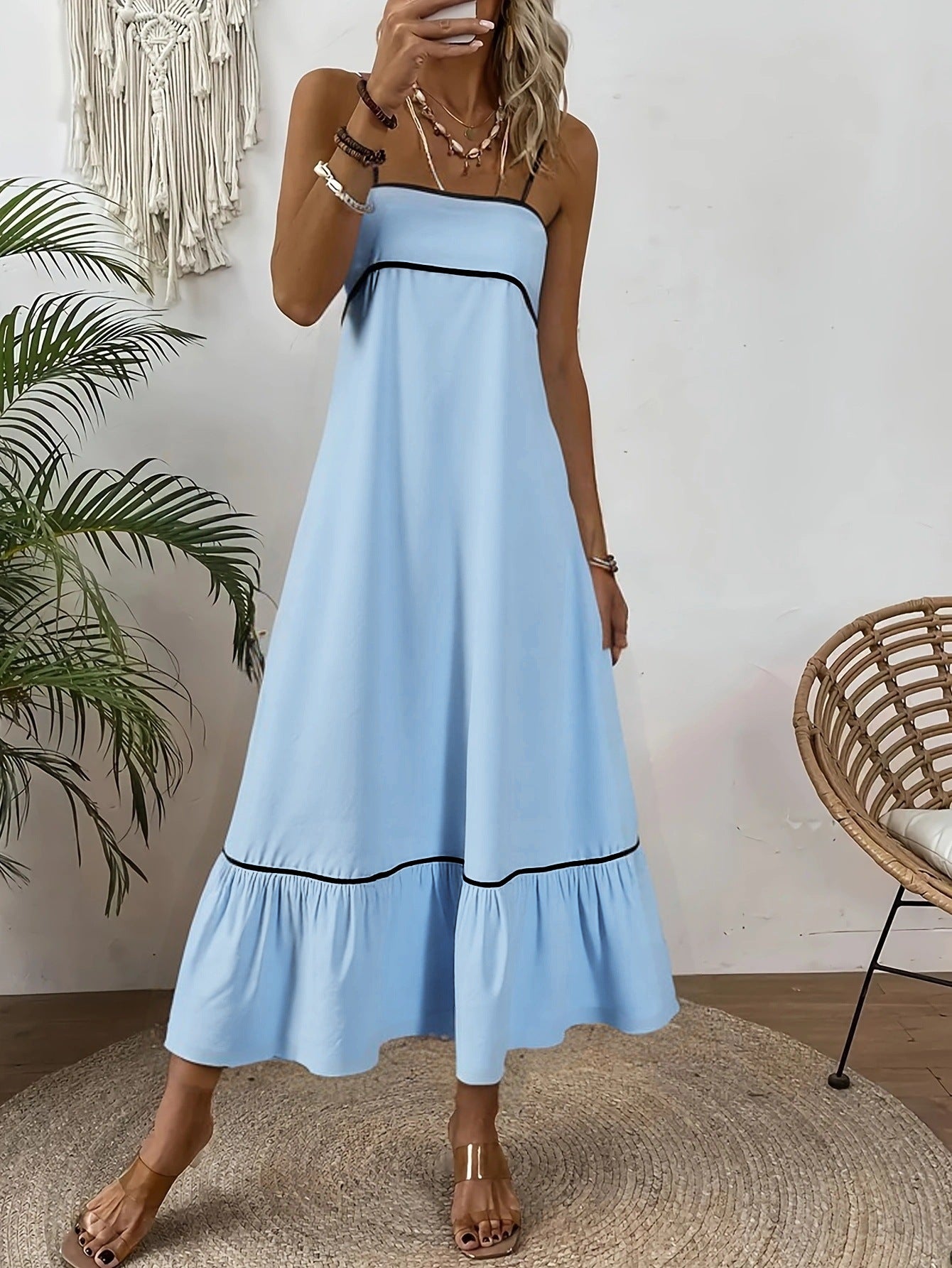 Damen luftiges Maxikleid mit kontrastierenden Säumen Sovae