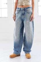 Damen Weit geschnittene Jeans mit lässigen Waschungseffekten Sovae