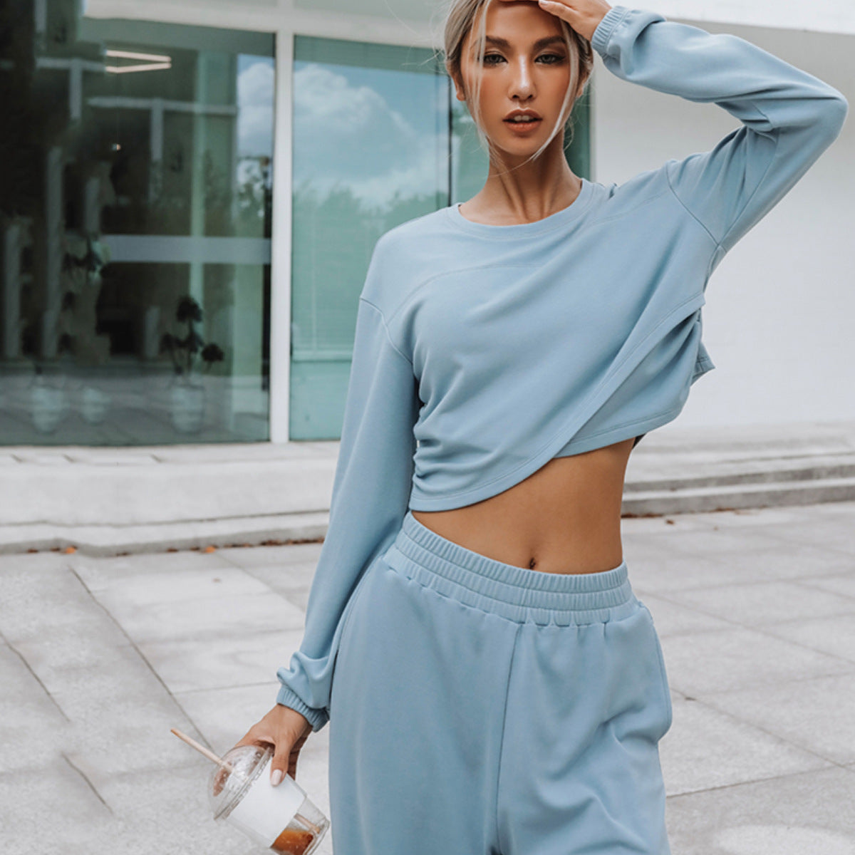 Damen Legere und modische Lounge-Hose mit cropped Oberteil Sovae