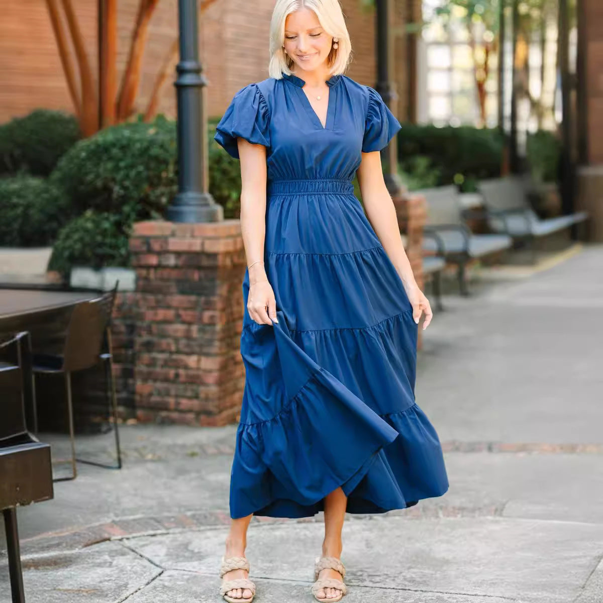 Damen Sommerliches Maxikleid mit Rüschen und V-Ausschnitt Sovae