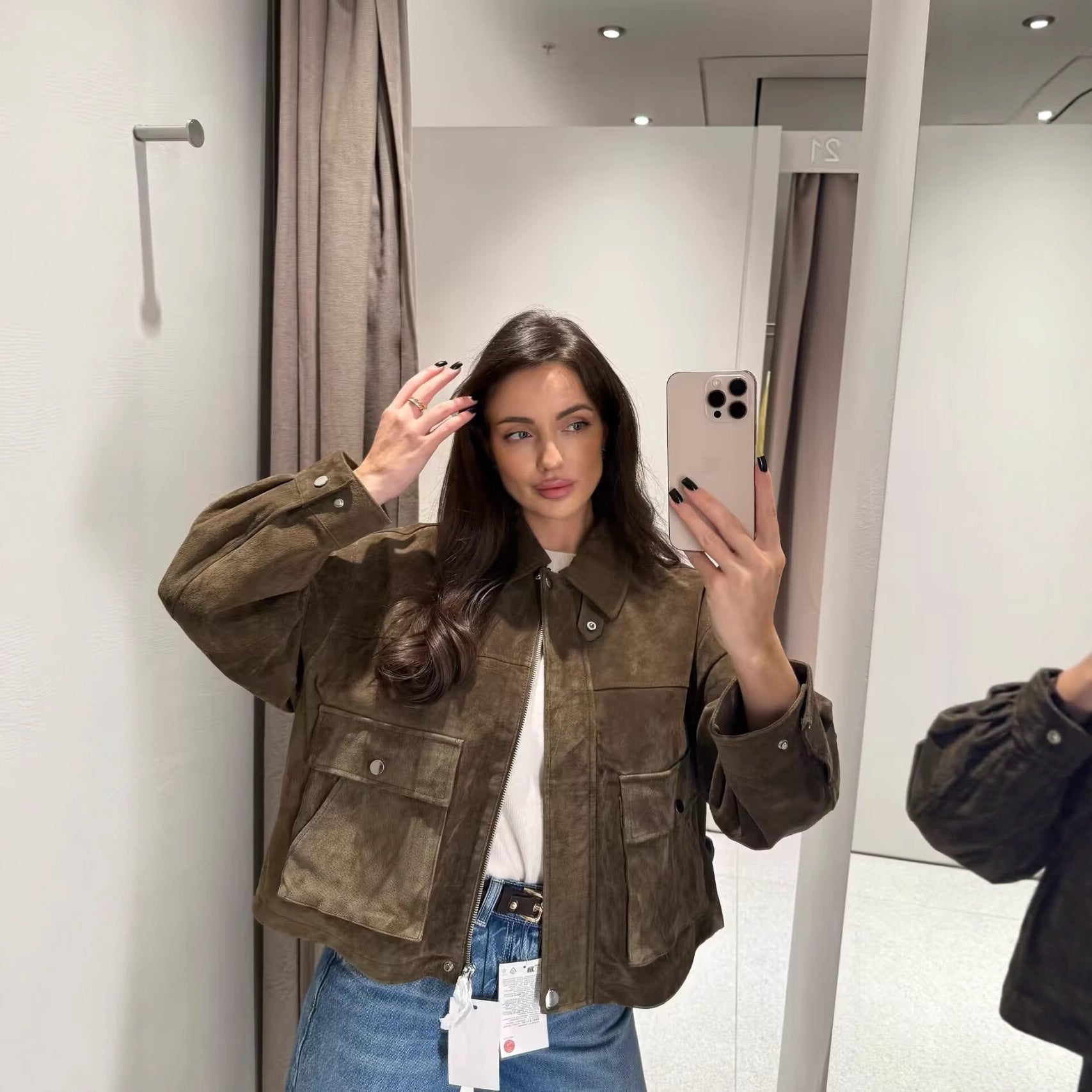 Damen modische Übergangsjacke aus leichtem Wildlederimitat mit großen Taschen Sovae