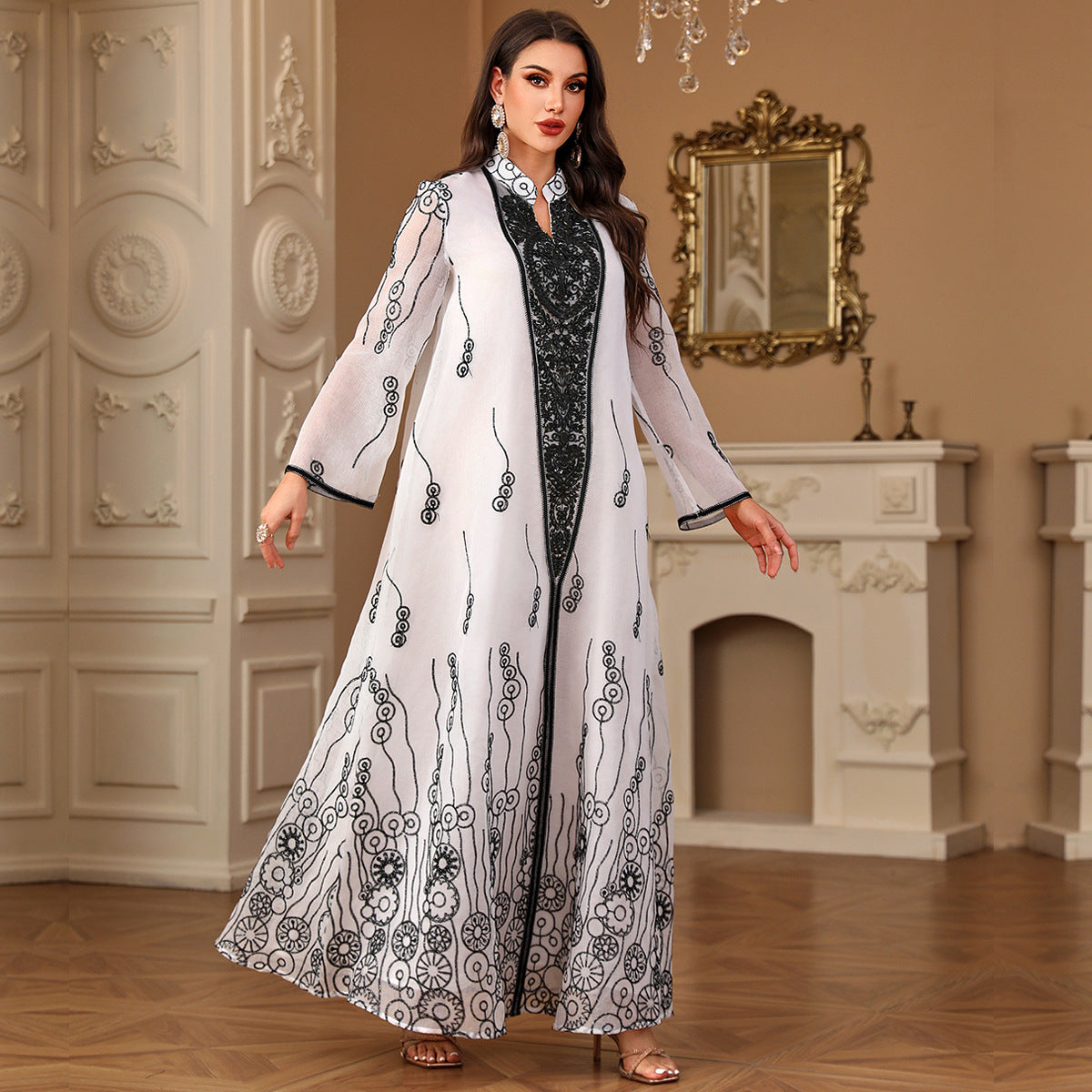 Damen Elegantes Maxikleid mit kunstvoller Bestickung Sovae